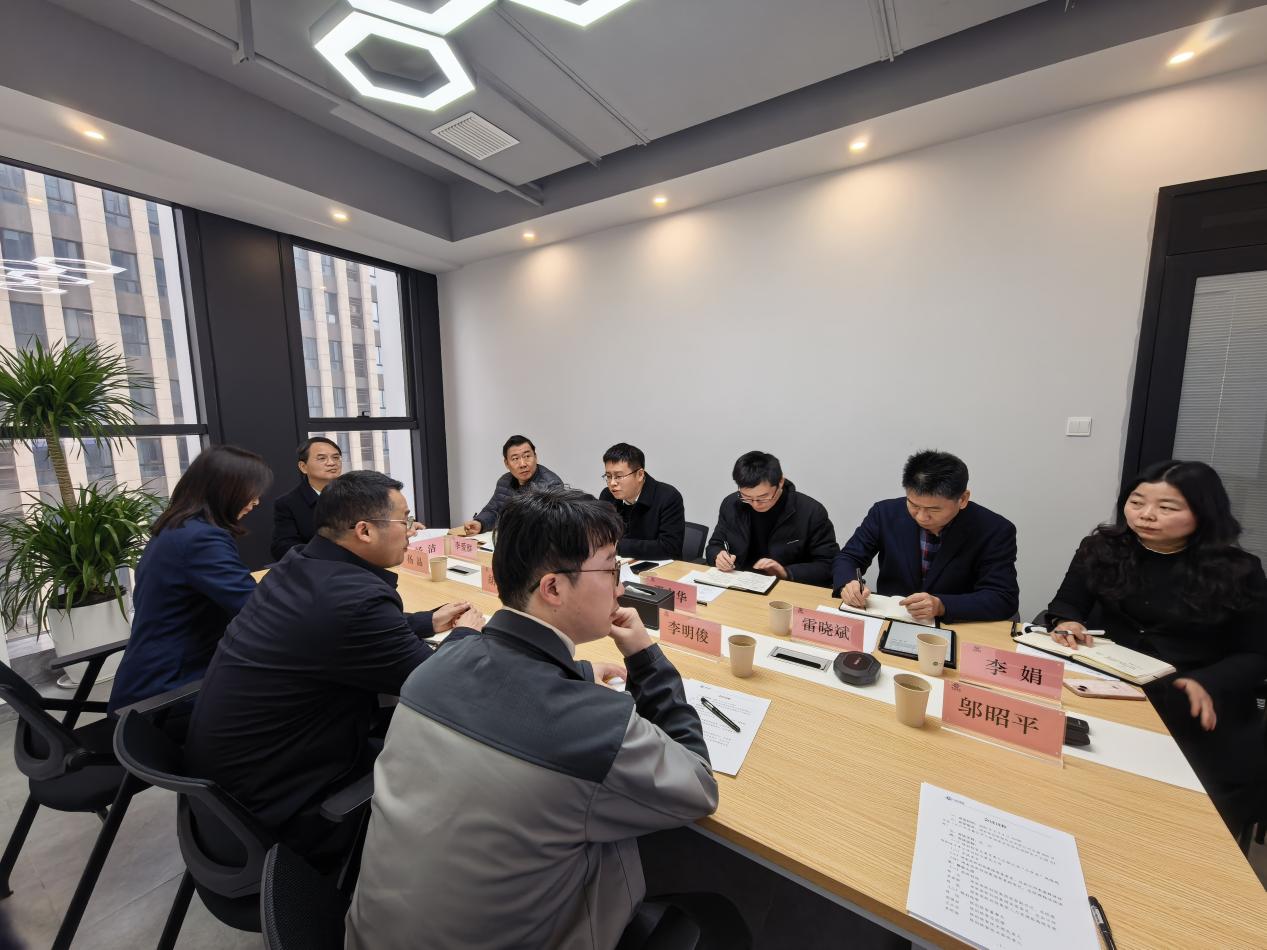 图片杨洁 图片杨洁